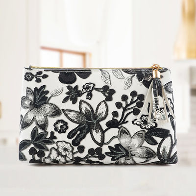 Wholesale Vivid Embroidery Flower Pattern Fabric Elegant Beauty Bag